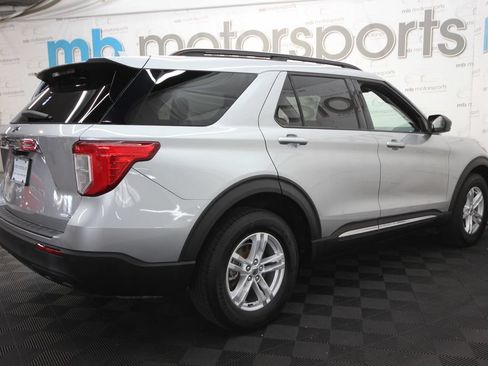 Used 2020 Ford Explorer XLT w/ Comfort Package AWD/4WD image 9