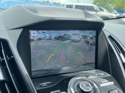 Used 2019 Ford Escape Titanium FWD image 25