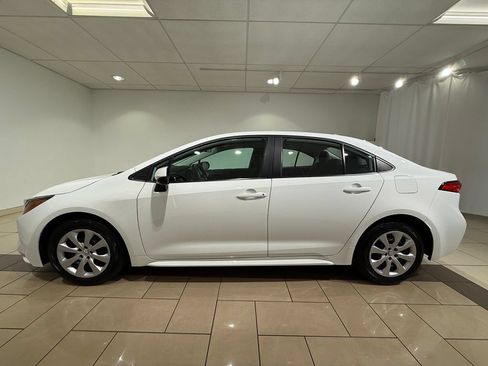 Certified 2024 Toyota Corolla LE FWD image 2