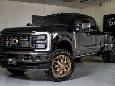 Used 2025 Ford F350 King Ranch image 4