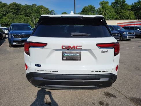 Used 2025 GMC Terrain Elevation AWD/4WD image 6