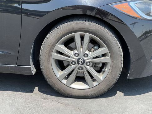 Used 2018 Hyundai Elantra SEL FWD image 16