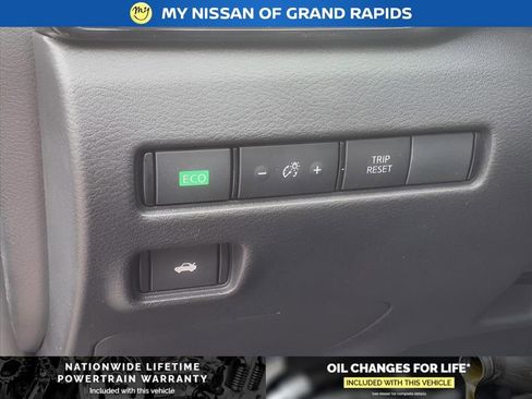 New 2025 Nissan Sentra SV w/ All-Weather Package image 9