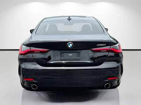 Used 2022 BMW 430i Coupe w/ Convenience Package RWD image 4