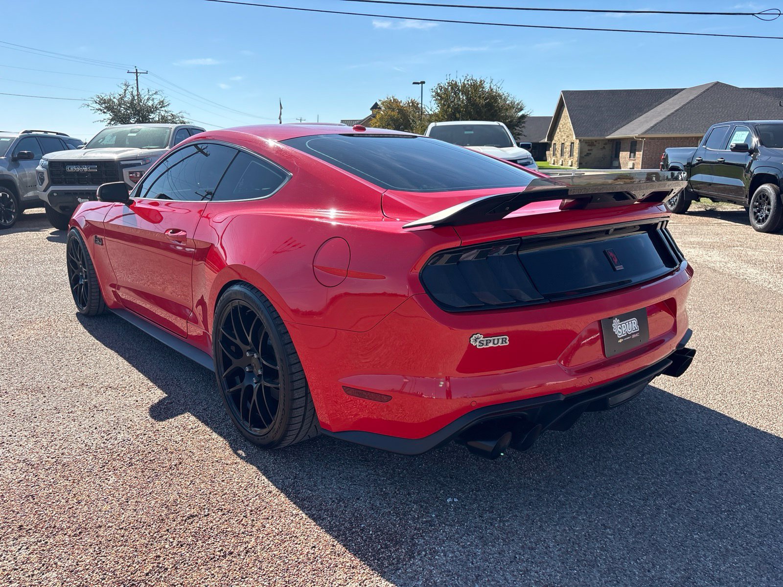 Used 2018 Ford Mustang GT Premium w/ GT Performance Package RWD image 4