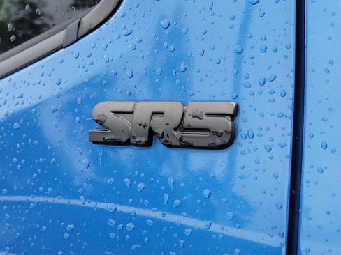 Used 2018 Toyota Tacoma SR5 image 13