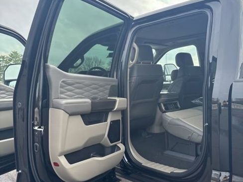 New 2026 Ford F250 Platinum w/ Platinum Plus Package image 25