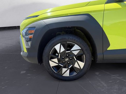 Certified 2025 Hyundai Kona SEL AWD/4WD image 15