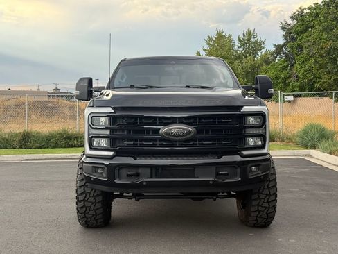 Used 2023 Ford F350 Lariat w/ Lariat Ultimate Package AWD/4WD image 5