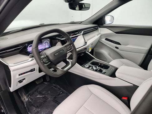 New 2026 Jeep Cherokee Limited AWD/4WD image 37
