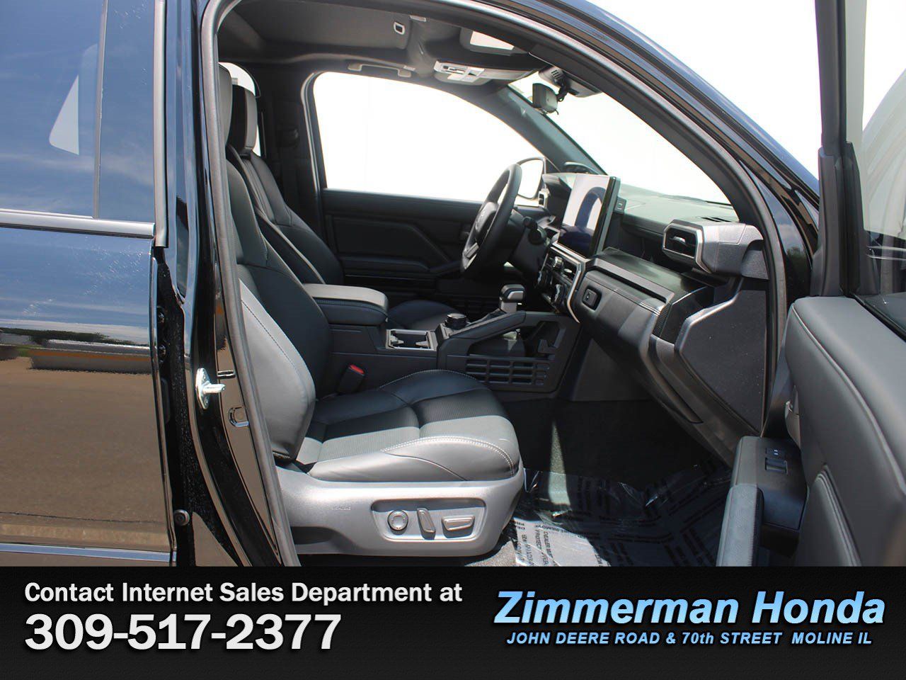 Used 2025 Toyota 4Runner Limited w/ Tow Technology Package AWD/4WD image 21