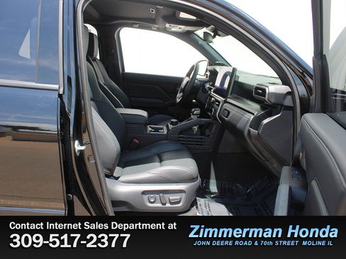 Used 2025 Toyota 4Runner Limited w/ Tow Technology Package AWD/4WD image 21