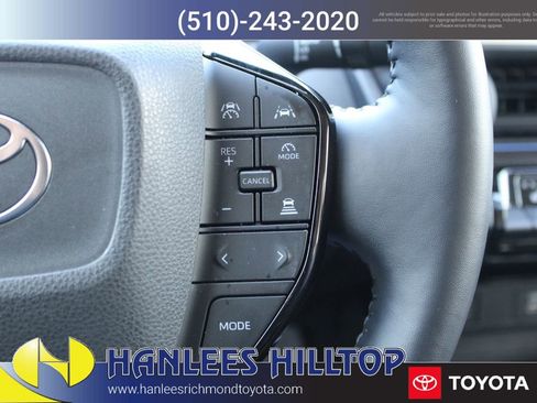 Used 2024 Toyota Prius XLE image 29