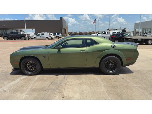 Used 2023 Dodge Challenger SRT Hellcat Redeye RWD image 5