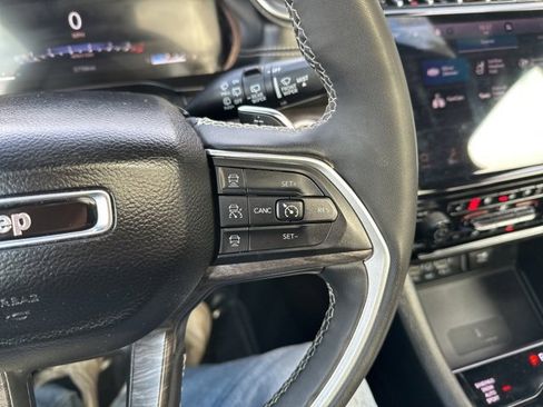 Used 2024 Jeep Grand Cherokee L Limited w/ Luxury Tech Group II image 25