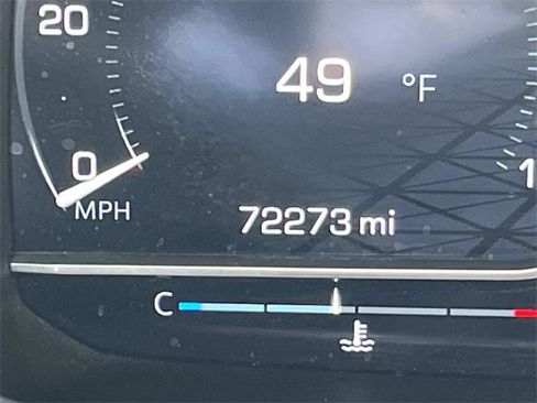 Used 2023 GMC Yukon XL SLT image 42