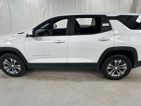 Used 2025 Chevrolet Equinox LT AWD/4WD image 6