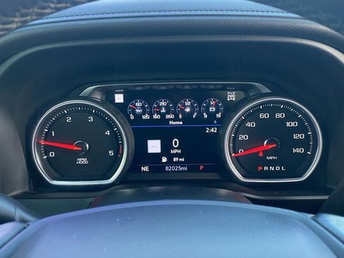 Used 2022 Chevrolet Silverado 2500 High Country image 14