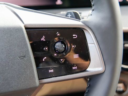 Certified 2025 Nissan Murano SV AWD/4WD image 13