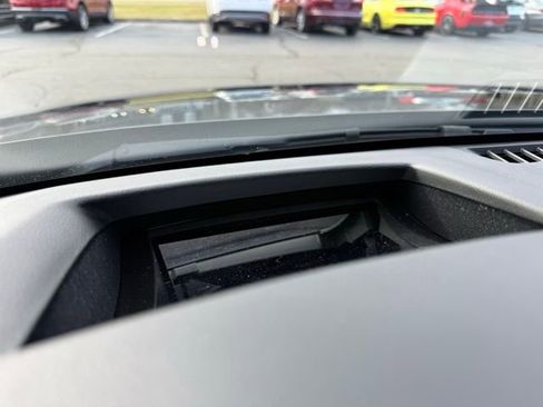 Used 2025 MAZDA MAZDA3 Hatchback w/Premium Plus Pkg image 34