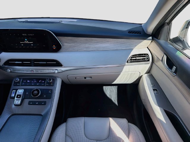 Used 2021 Hyundai Palisade SEL w/ Premium Package FWD image 19