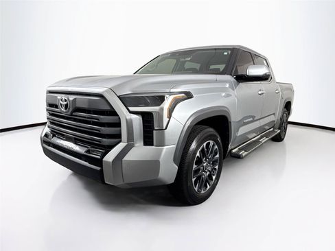Used 2023 Toyota Tundra Limited w/ Power Package RWD image 2