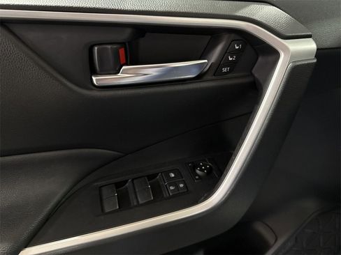Used 2023 Toyota RAV4 XLE Premium image 21