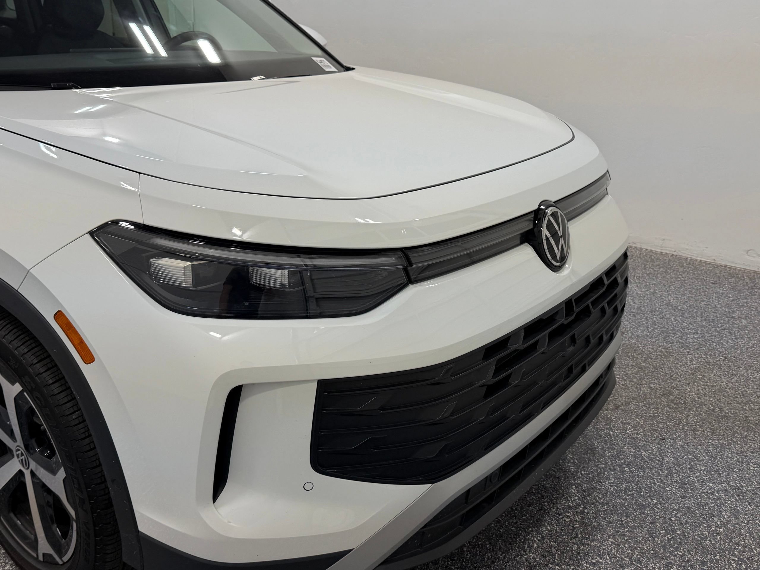 Used 2026 Volkswagen Tiguan SE AWD/4WD image 18