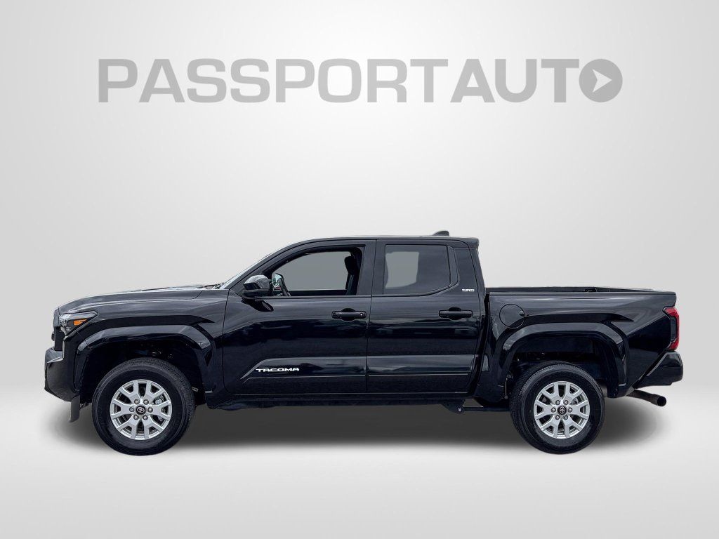 Certified 2025 Toyota Tacoma SR5 AWD/4WD image 2