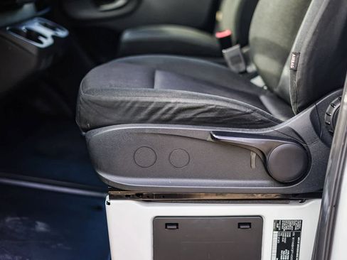 Used 2023 Mercedes-Benz Sprinter 2500 image 19