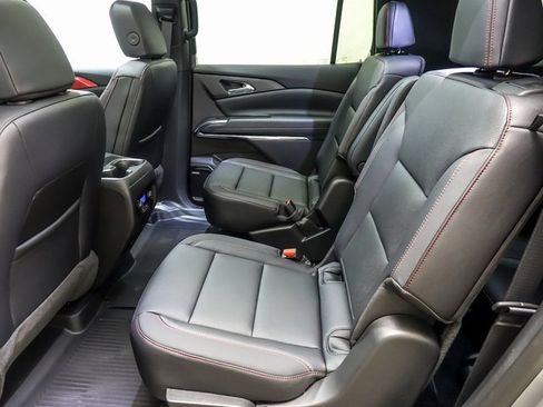 New 2026 Chevrolet Traverse Z71 w/ Enhanced Driving Package image 10