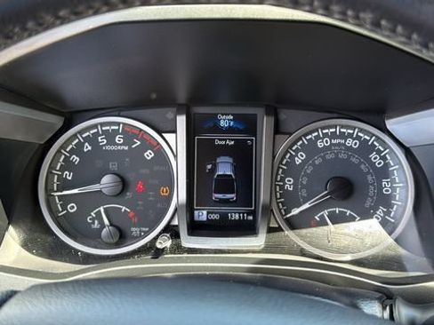 Certified 2023 Toyota Tacoma SR5 AWD/4WD image 14