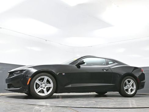 Used 2023 Chevrolet Camaro LT RWD image 76