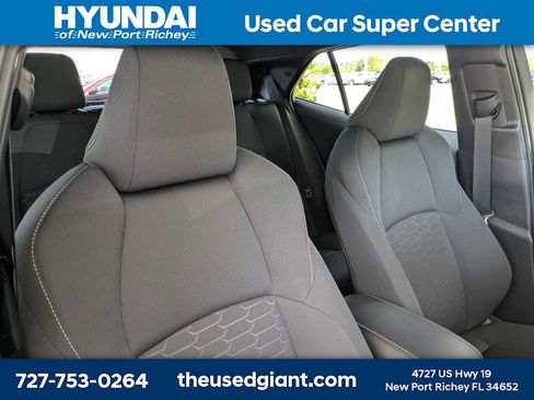 Used 2026 Toyota Corolla SE FWD image 6