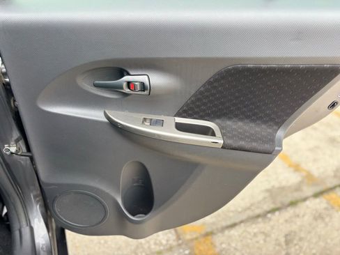 Used 2014 Scion xD FWD image 15