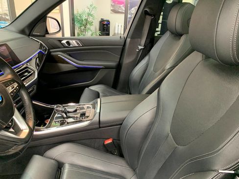 Used 2019 BMW X5 xDrive40i w/ Premium Package 2 image 8