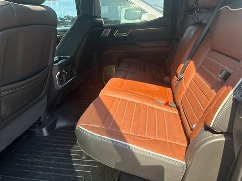 Used 2025 GMC Sierra 1500 Denali Ultimate AWD/4WD image 9