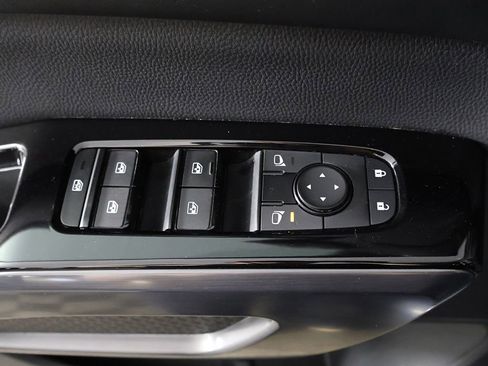 Used 2024 Nissan Pathfinder SL w/ SL Premium Package AWD/4WD image 41