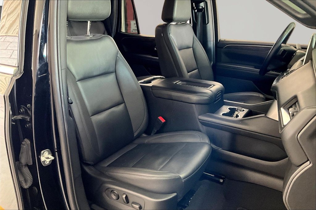 Used 2024 Chevrolet Tahoe LT AWD/4WD image 30