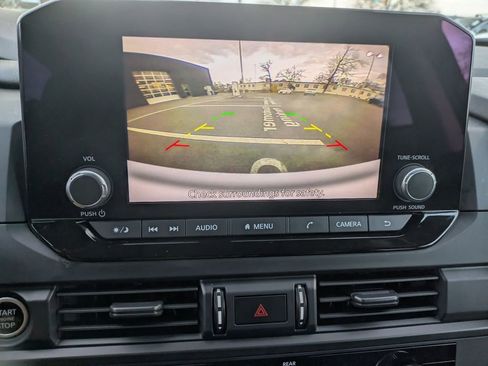 Used 2024 Nissan Pathfinder S w/ Cargo Package image 17