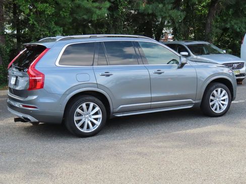 Used 2018 Volvo XC90 T6 Momentum w/ Convenience Package AWD/4WD image 6