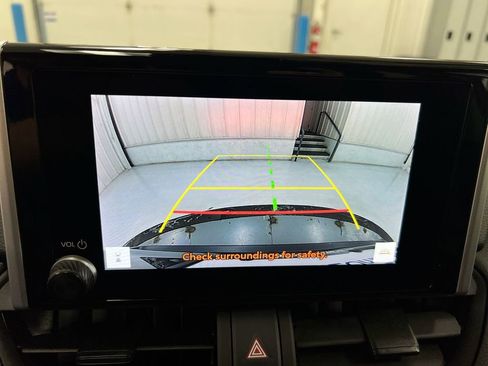 Used 2024 Toyota RAV4 XLE FWD image 16