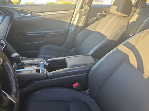Used 2019 Honda Civic Sport image 19