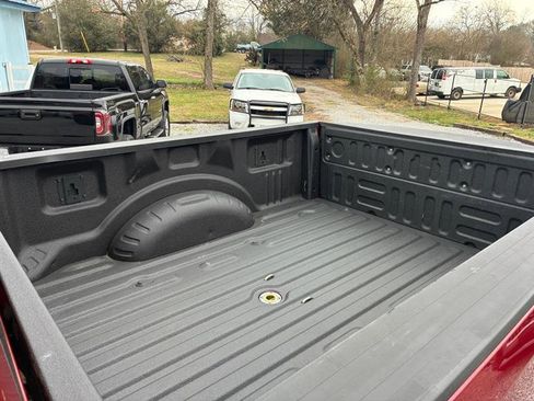 Used 2019 Ford F250 XLT w/ XLT Premium Package image 12