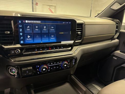 Used 2026 Chevrolet Silverado 2500 ZR2 AWD/4WD image 38