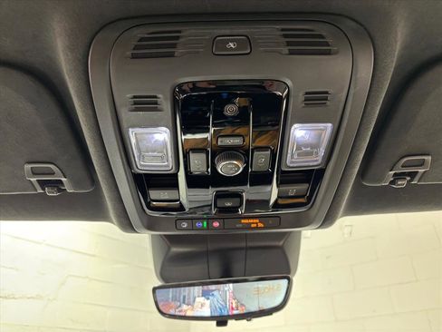 Used 2025 Cadillac Escalade Sport Platinum w/ LPO, ONYX Package image 12