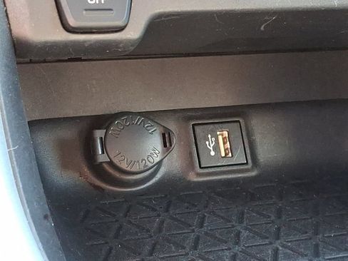 Used 2024 Toyota RAV4 XLE FWD image 17