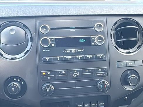 Used 2016 Ford F250 XL w/ Power Equipment Group image 22