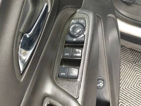 Used 2024 Chevrolet Equinox LT FWD image 41