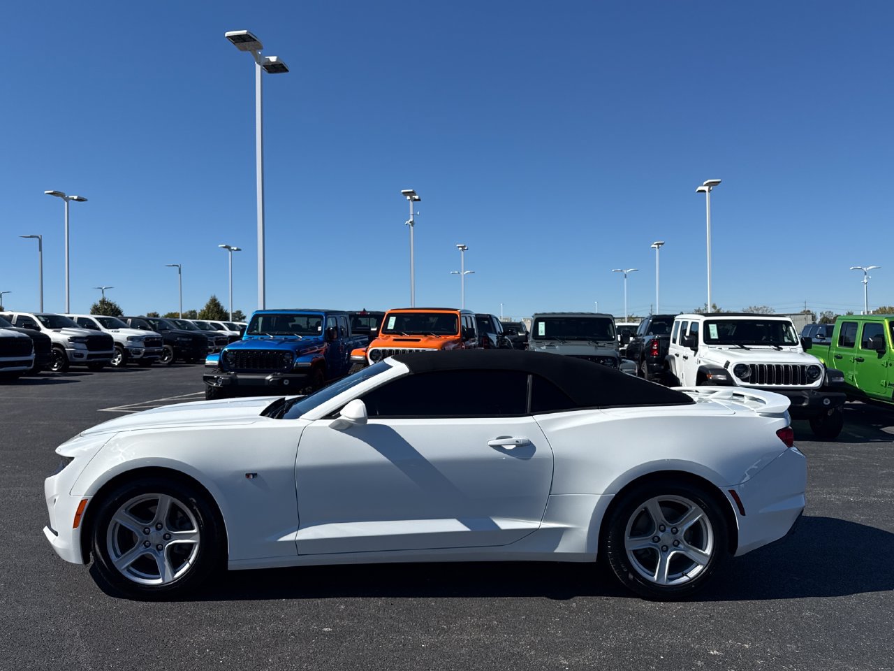 Used 2023 Chevrolet Camaro LT RWD image 6